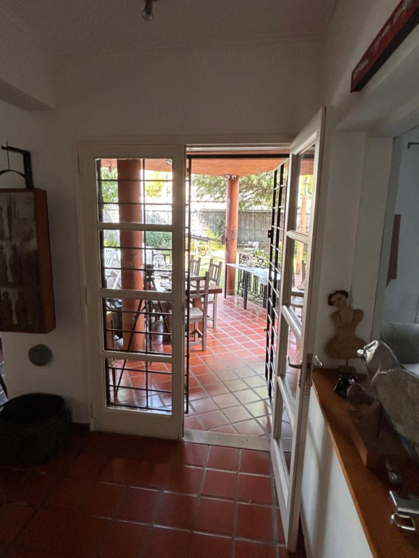 CASA VENTA ZONA NORTE 4 DORMITORIOS USD 160000