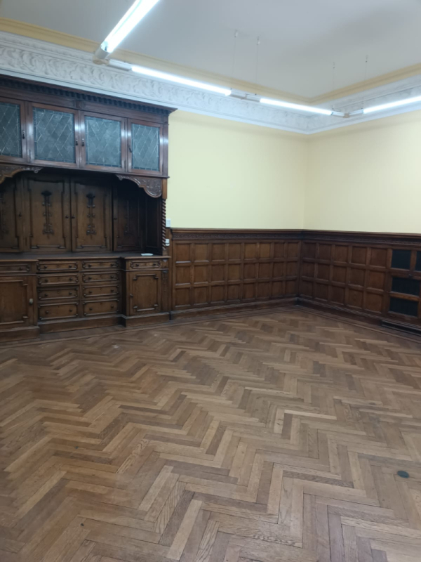 OFICINA ALQUILER $ 450000 2 PISO EDIFICIO BRISTOL 